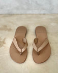 Gal Sandal